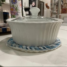 Vintage 1.5 QT White Stoneware Corningware Lidded Serving Dish