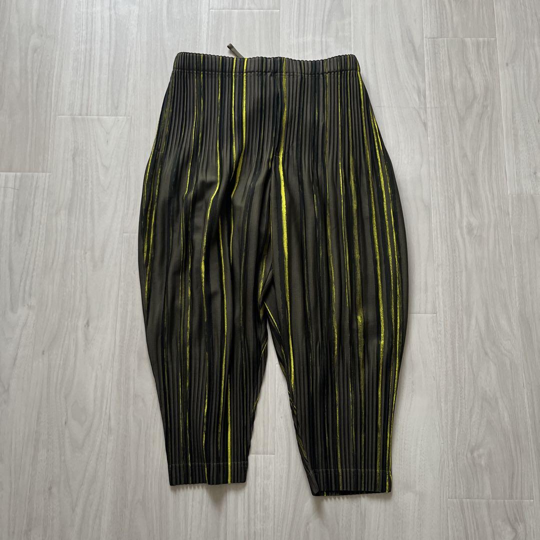 HOMME PLISSÉ Striped Sarouel Pants