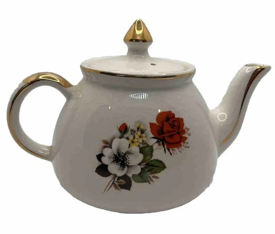 A Gibson of England Tea Pot With Gold Trim Pattern 849 Floral Vintage As-Is