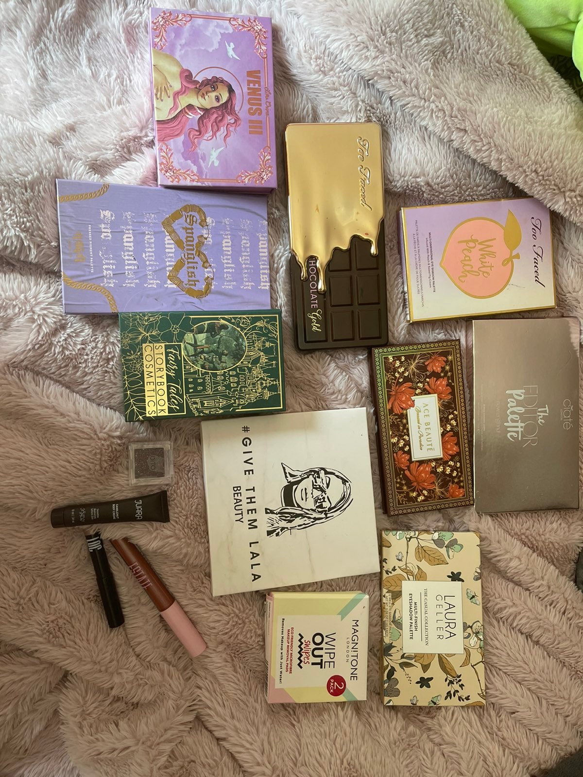 Make up bundle