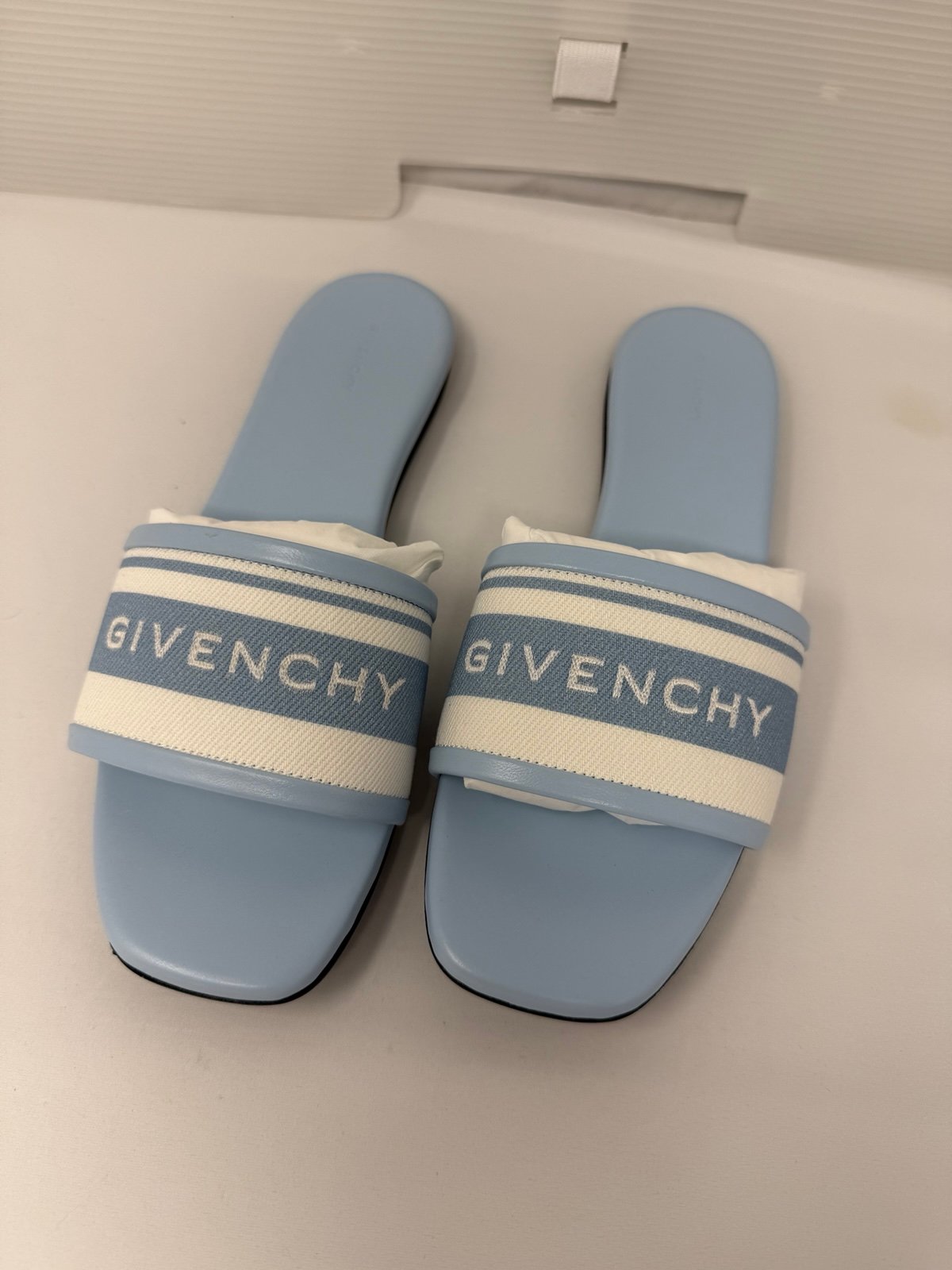 Givenchy women’s size 37