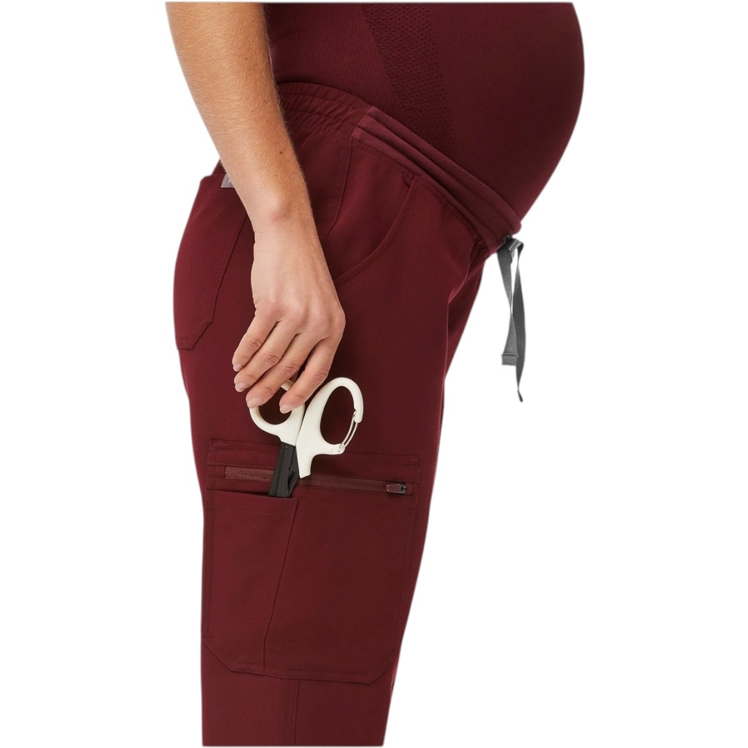 EUC Yola Maternity Skinny Scrub Pants Burgundy Size LP / Large Petite