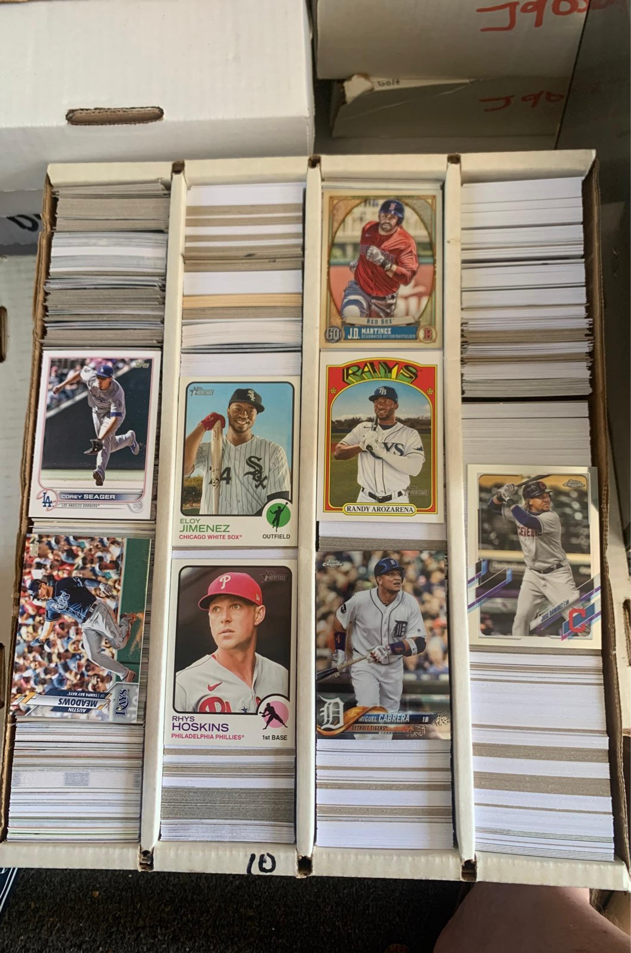 3000 2021-2022 mlb baseball trading cards lot collection box