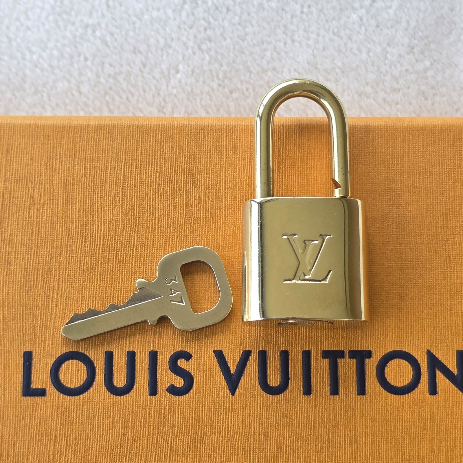 LOUIS VUITTON Lock & Key Set Padlock (#347) For Speedy Alma BB Keepall Deauville