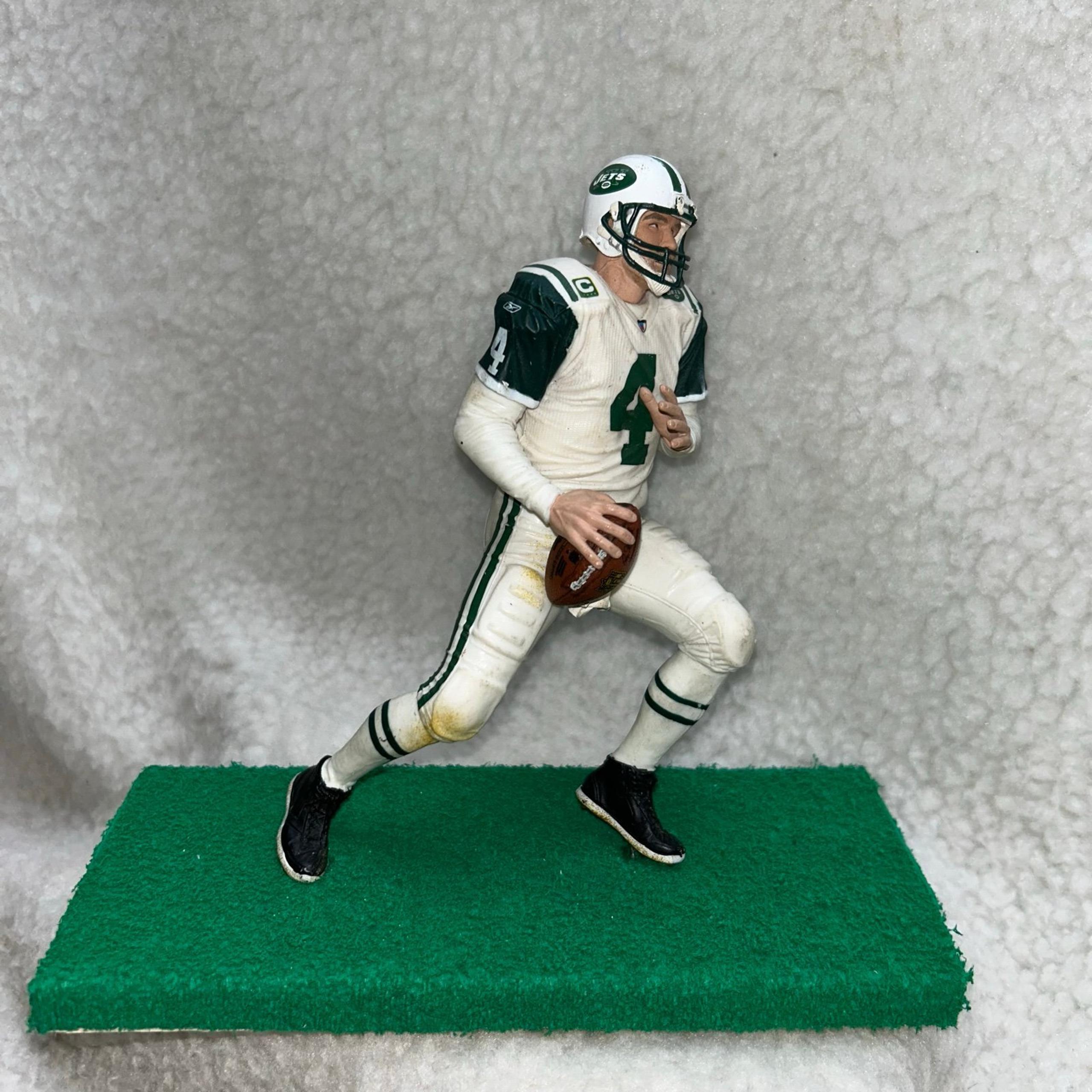 Brett Favre 4 football figures NFL sports action 2008 New York Jets 7"