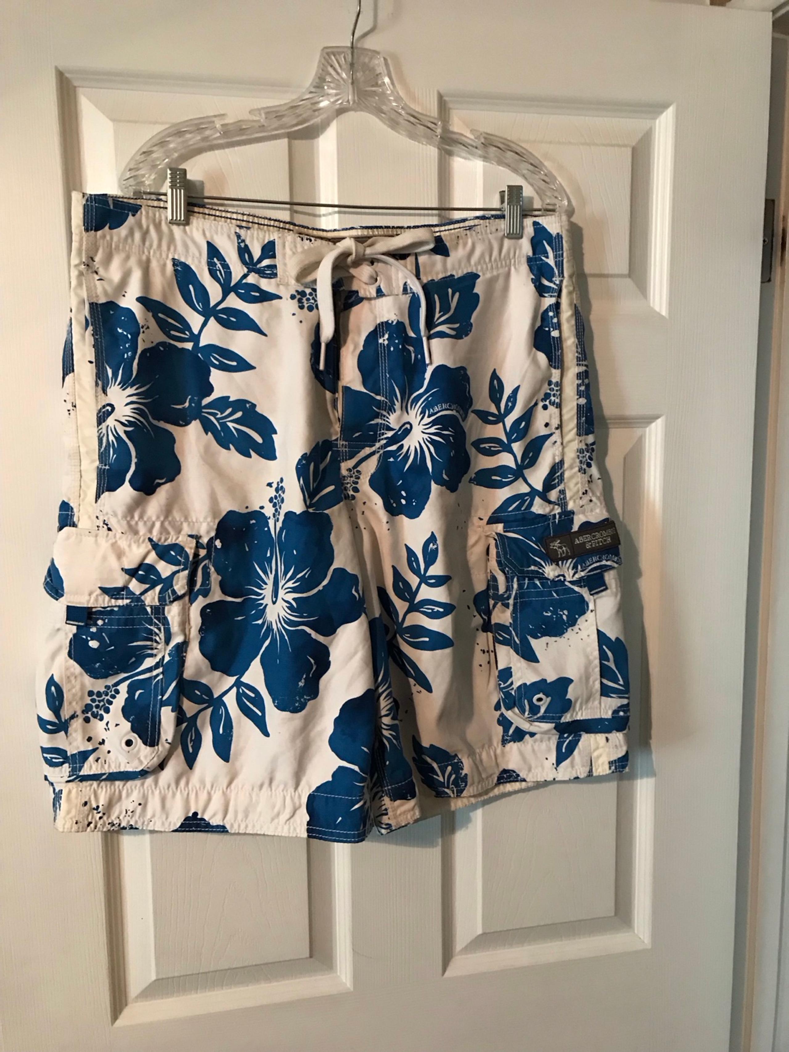 Vintage Abercrombie & Fitch Floral Print Board Shorts- Size 36