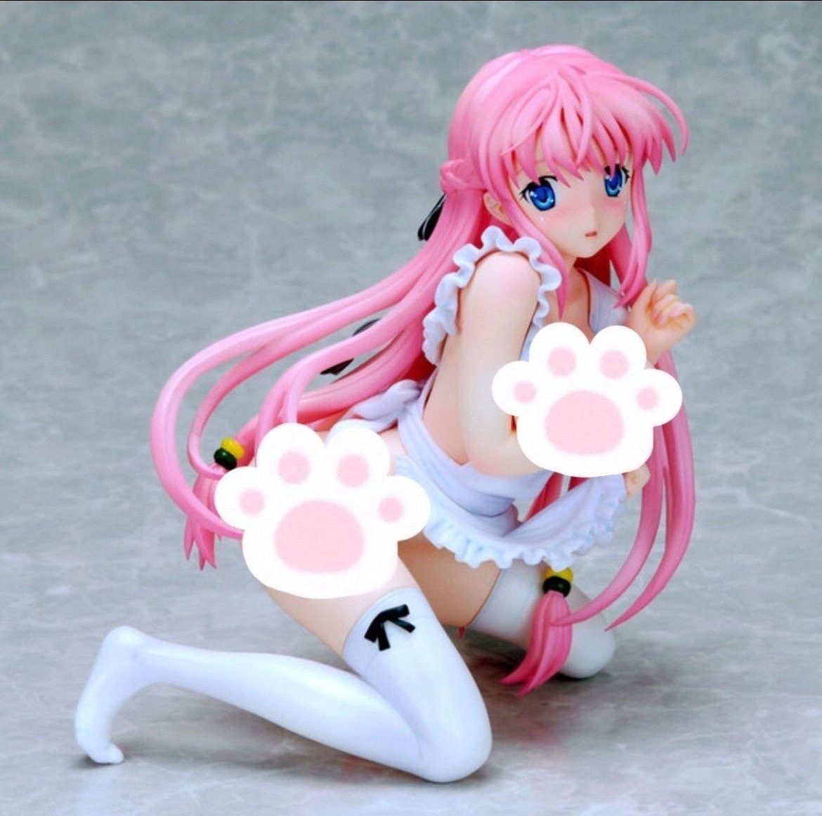 apron anime figure