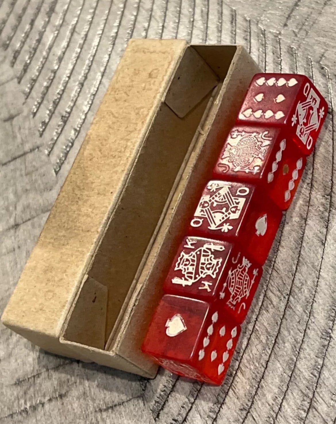 Old cherry celluloid translucent poker dice set n' box 120123@