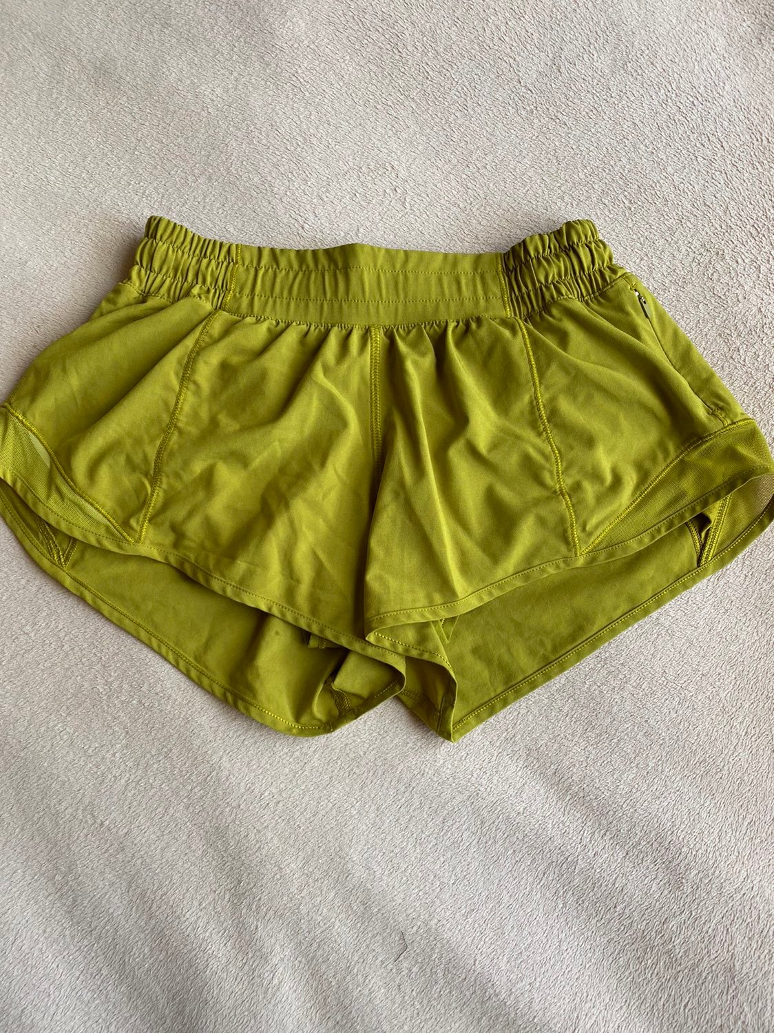 lululemon golden lime hotty hot sz 4