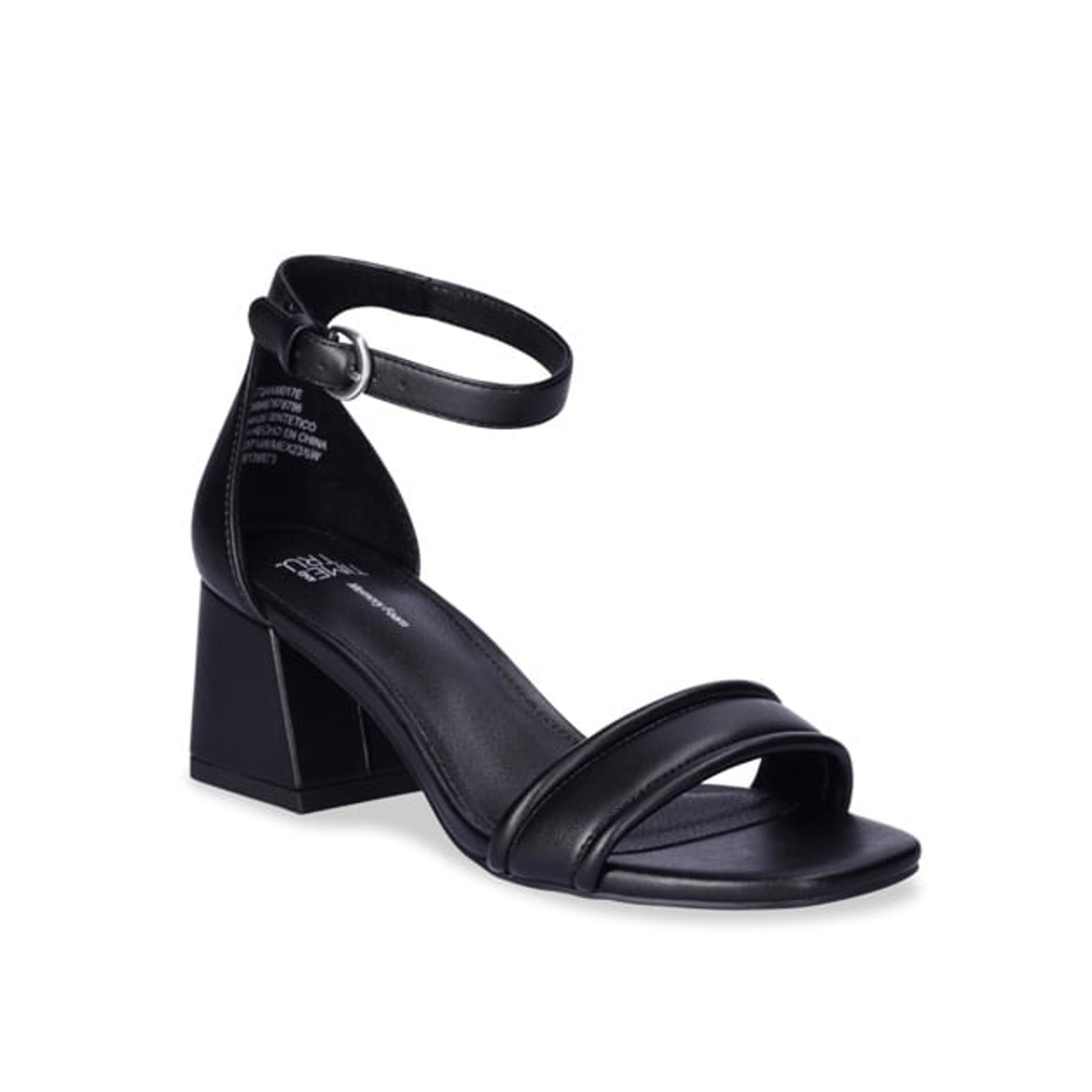 Time and Tru Women's Wide Width Block Heel Ankle Strap Black Sandals NWT 8 wide