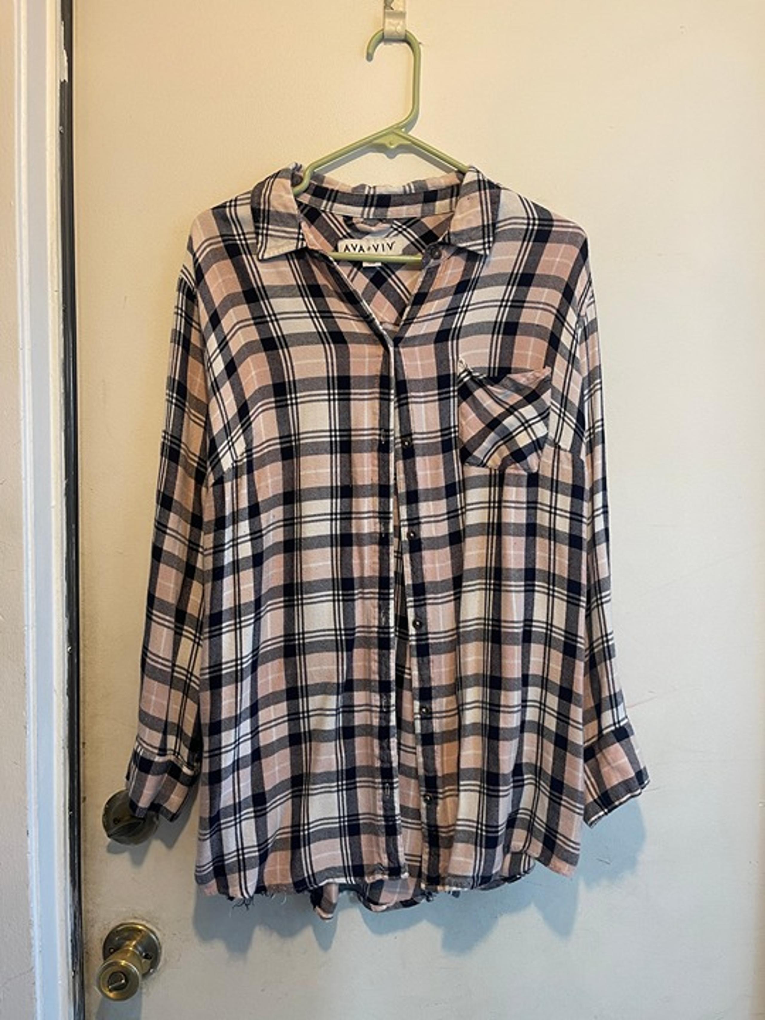 Ava & Viv Women's Plus 1X Size Long Sleeve Button-Down Flannel Tunic Shirt