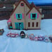 Calico Critters Li'l Woodzeez Honeysuckle Hillside Cottage House +Figurines
