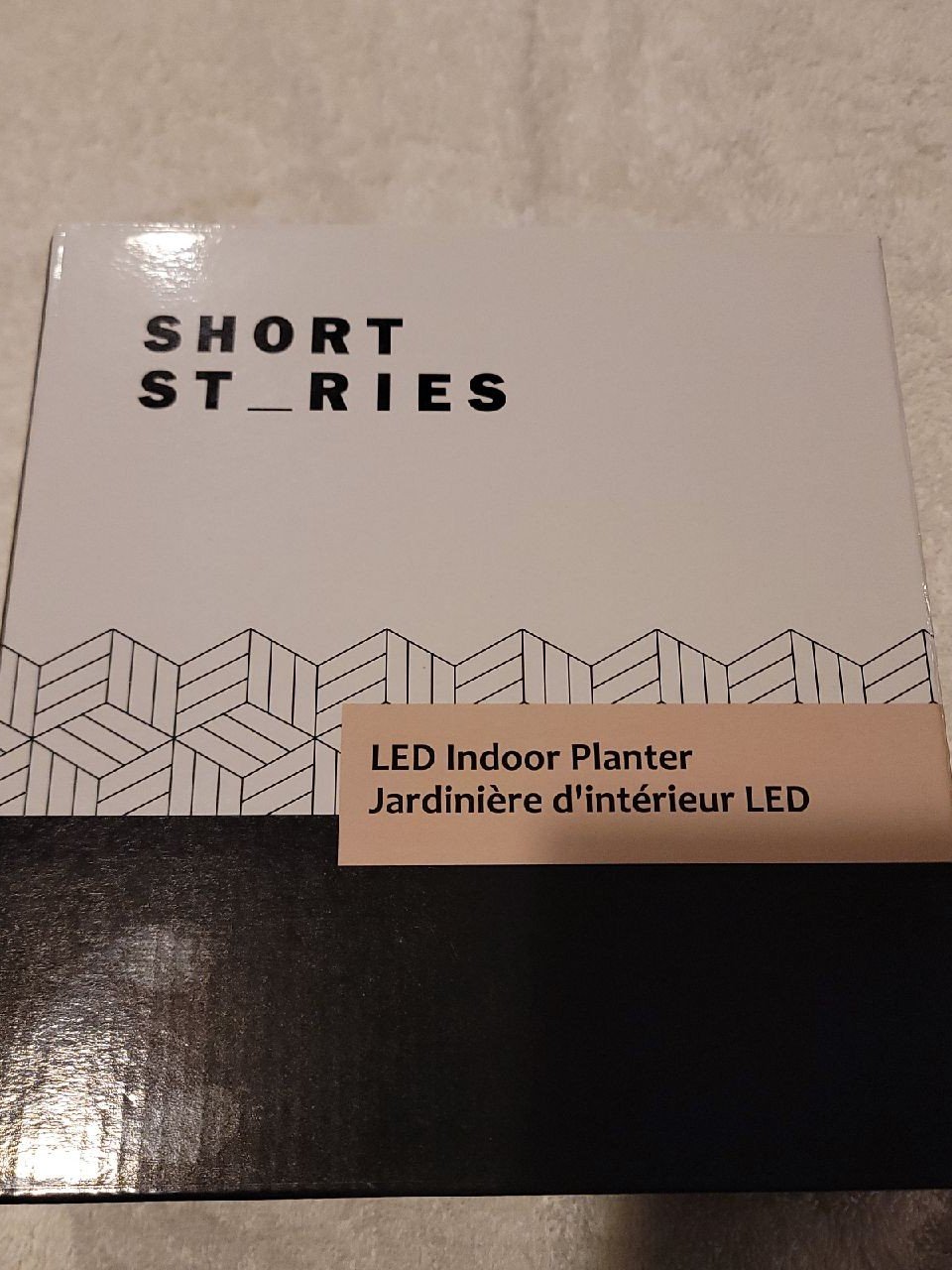 Short stories LED planter