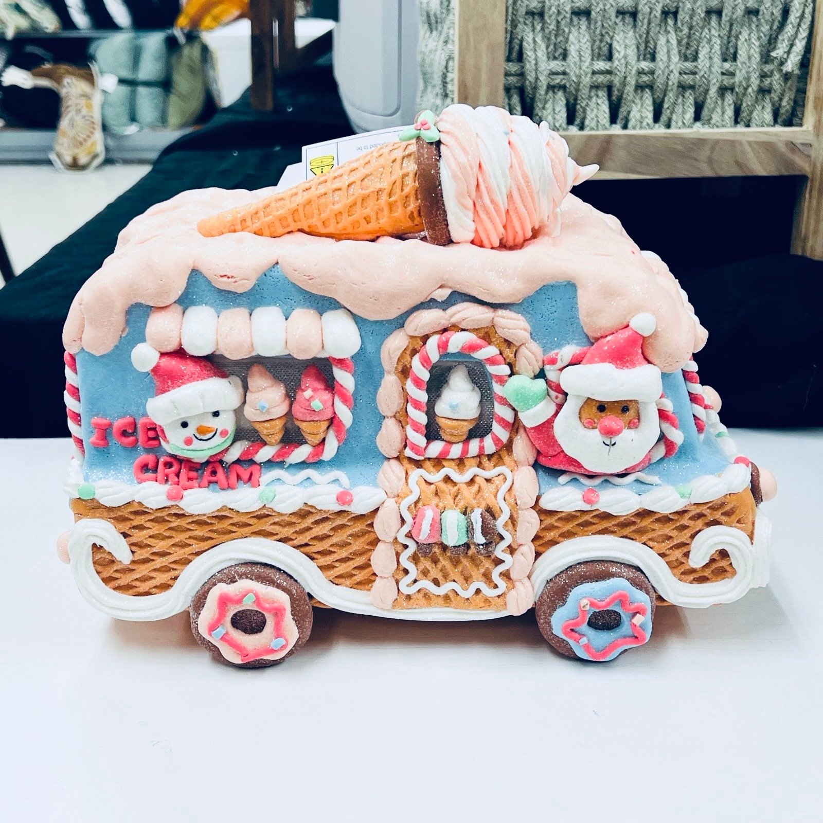Pastel santa ice cream light up truck !