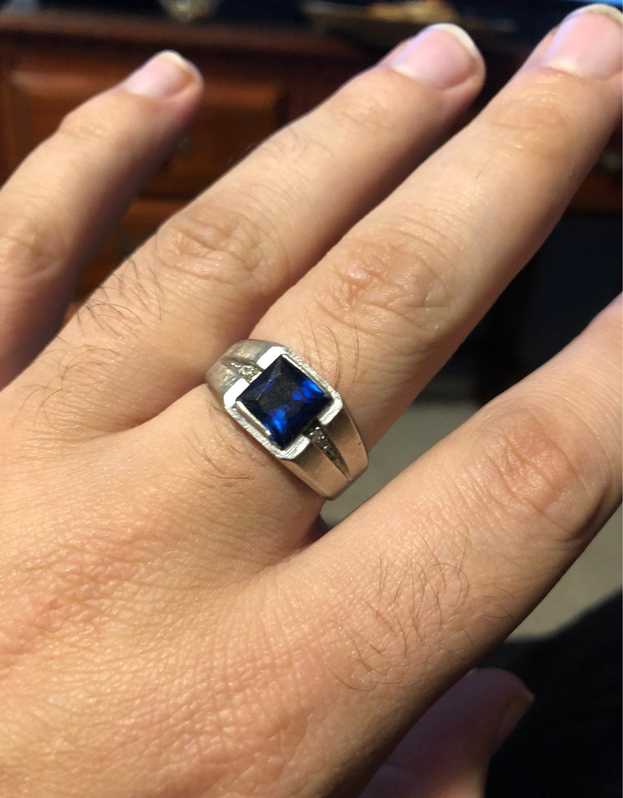 Size 13 wgold sapphire ring w diamonds