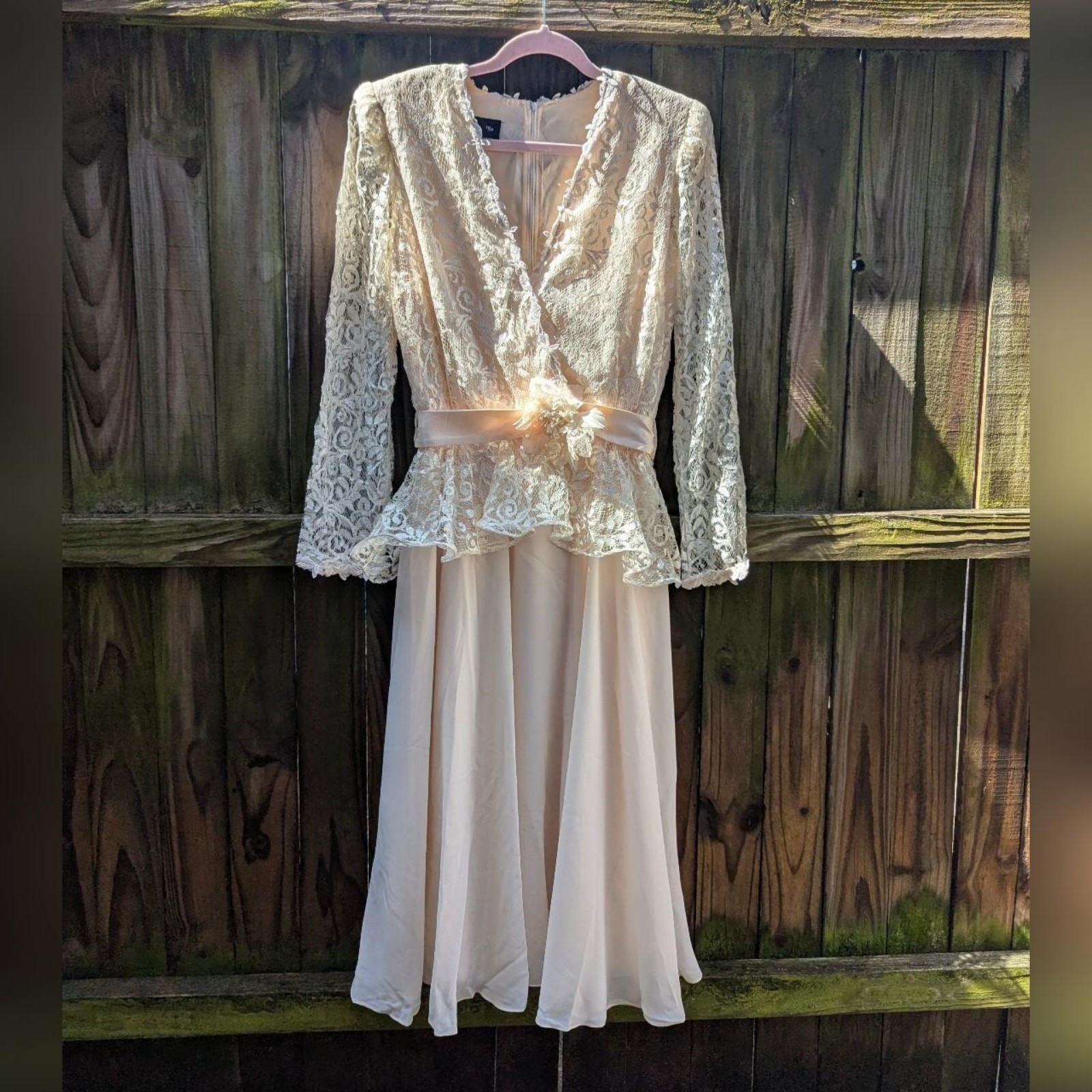 Vintage 80's Ursula of Switzerland Cream White Floral Lace Peplum Gown