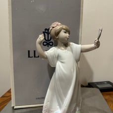 Lladro #6806 - “Delightful” - Girl With Mirror - 9.5” Tall - With Original Box