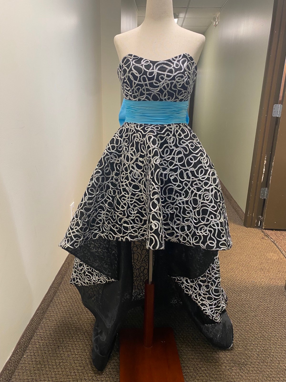 NWOT Rachel Allan - Sz 4 - Strapless- HighLow - Black with Silver Swirl - Teal