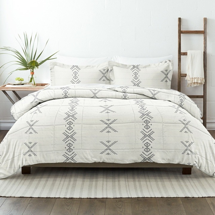 Urban Stitch Pattern Comforter Set, Hypoallergenic, Full/Queen