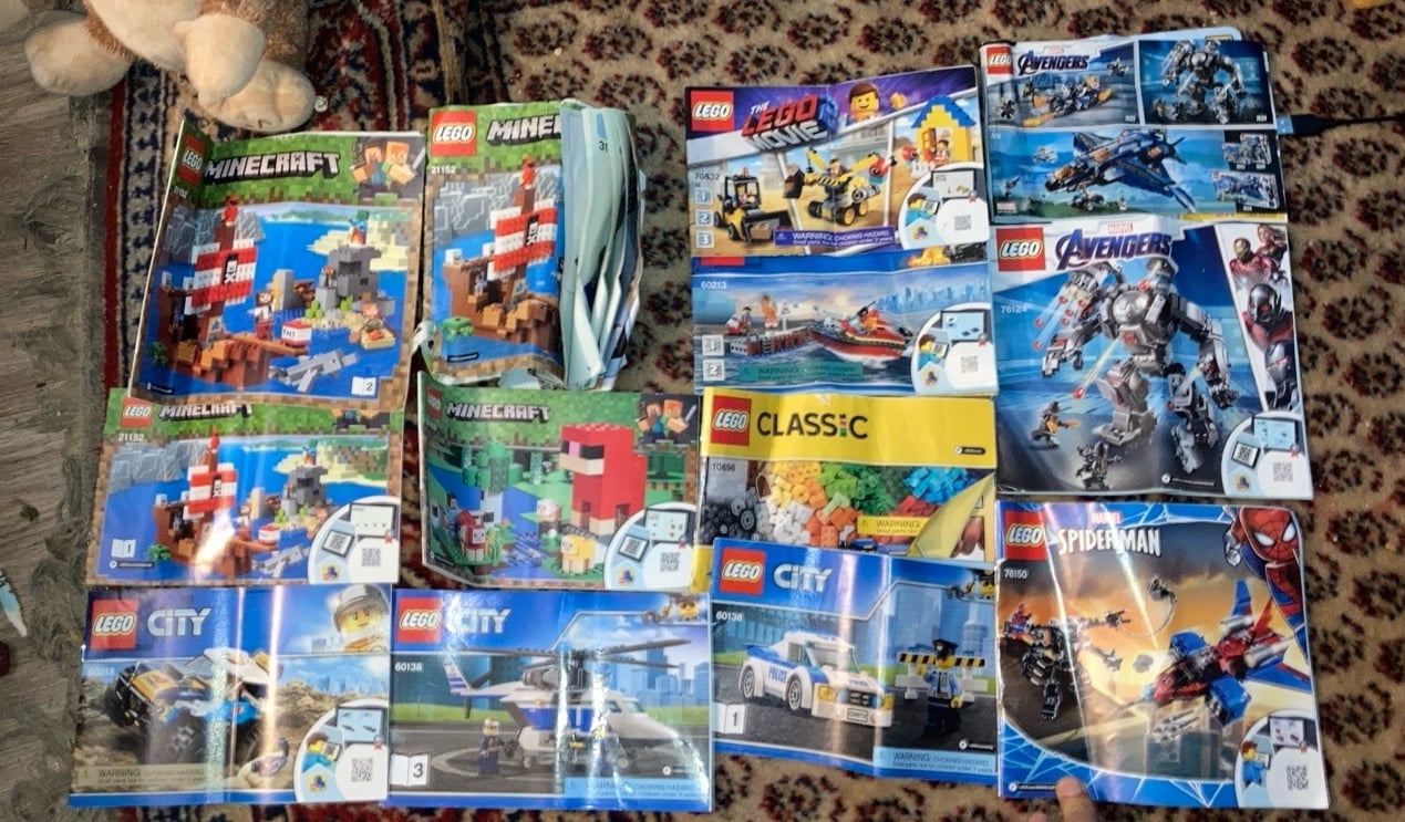 Lego City Transformer/Boat/Trucks random lot w/booklets Must See figures +