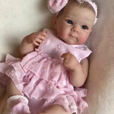 New Beautiful Baby reborn doll with accessories included