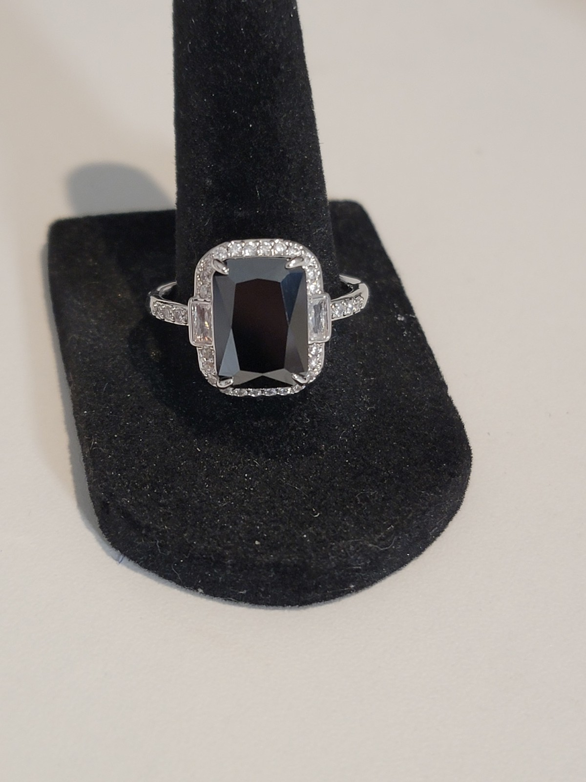 Ring bomb party OG ring joy in the journey Rhodium black onyx size 10