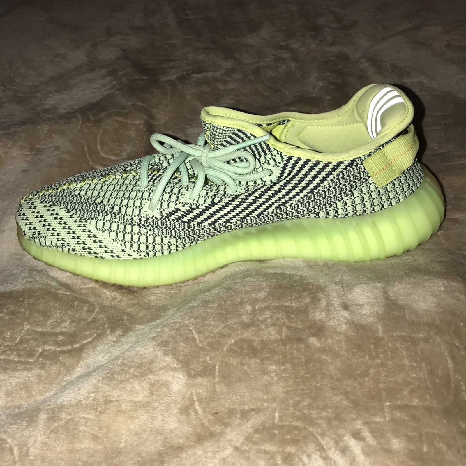 Adidas Yeezy Boost 350 V2