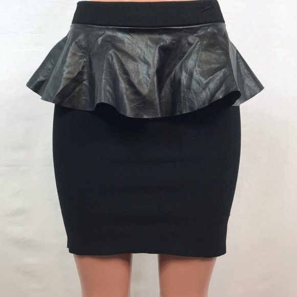 CHIC & SEXY Bebe Vintage Bandage Black Pencil Peplum Skirt