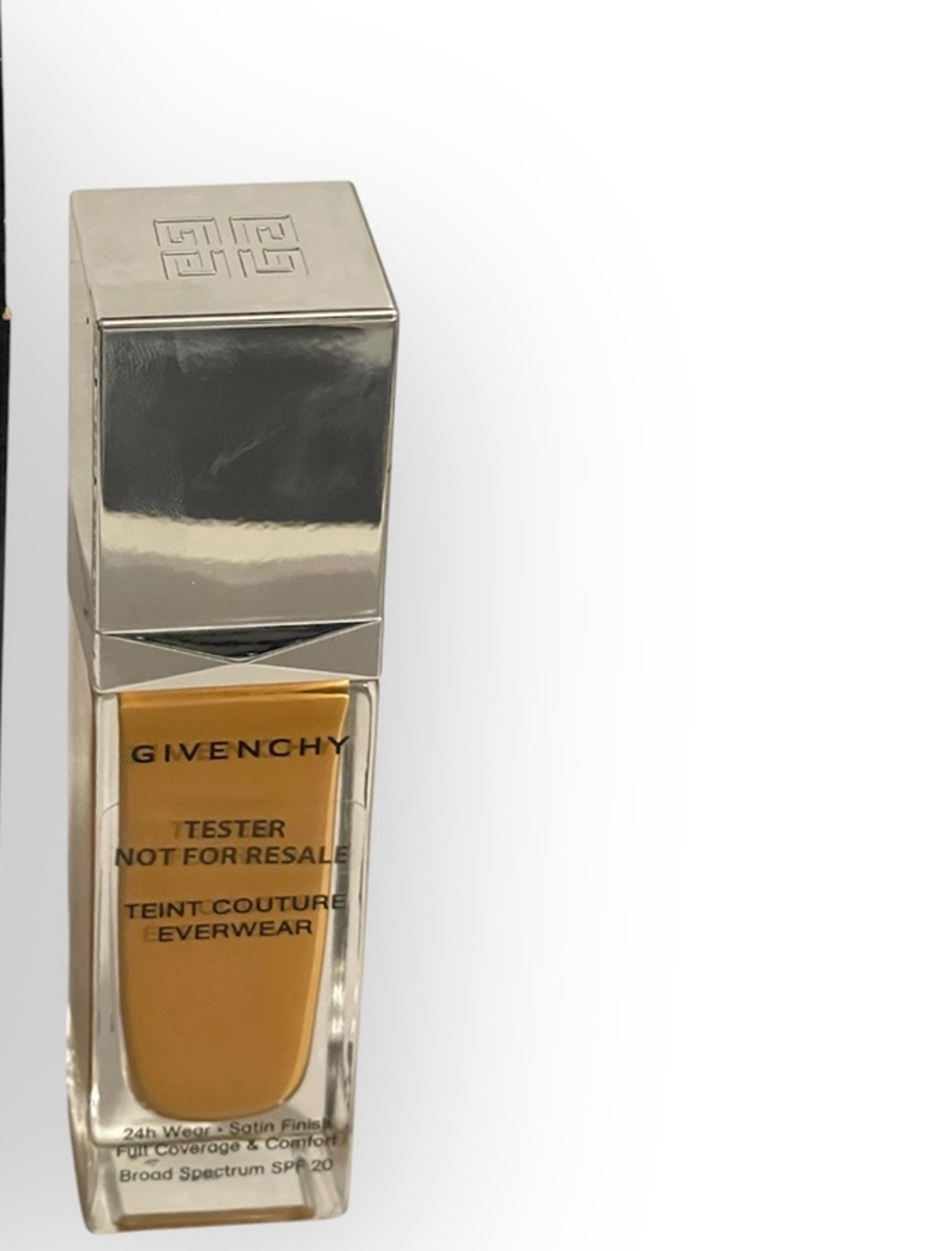 Teint Couture Everwear Foundation 24H Comfort SPF20 New in Box!