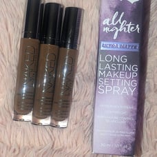 Urban Decay BUNDLE Naked Skin Concealer and Setting Spray