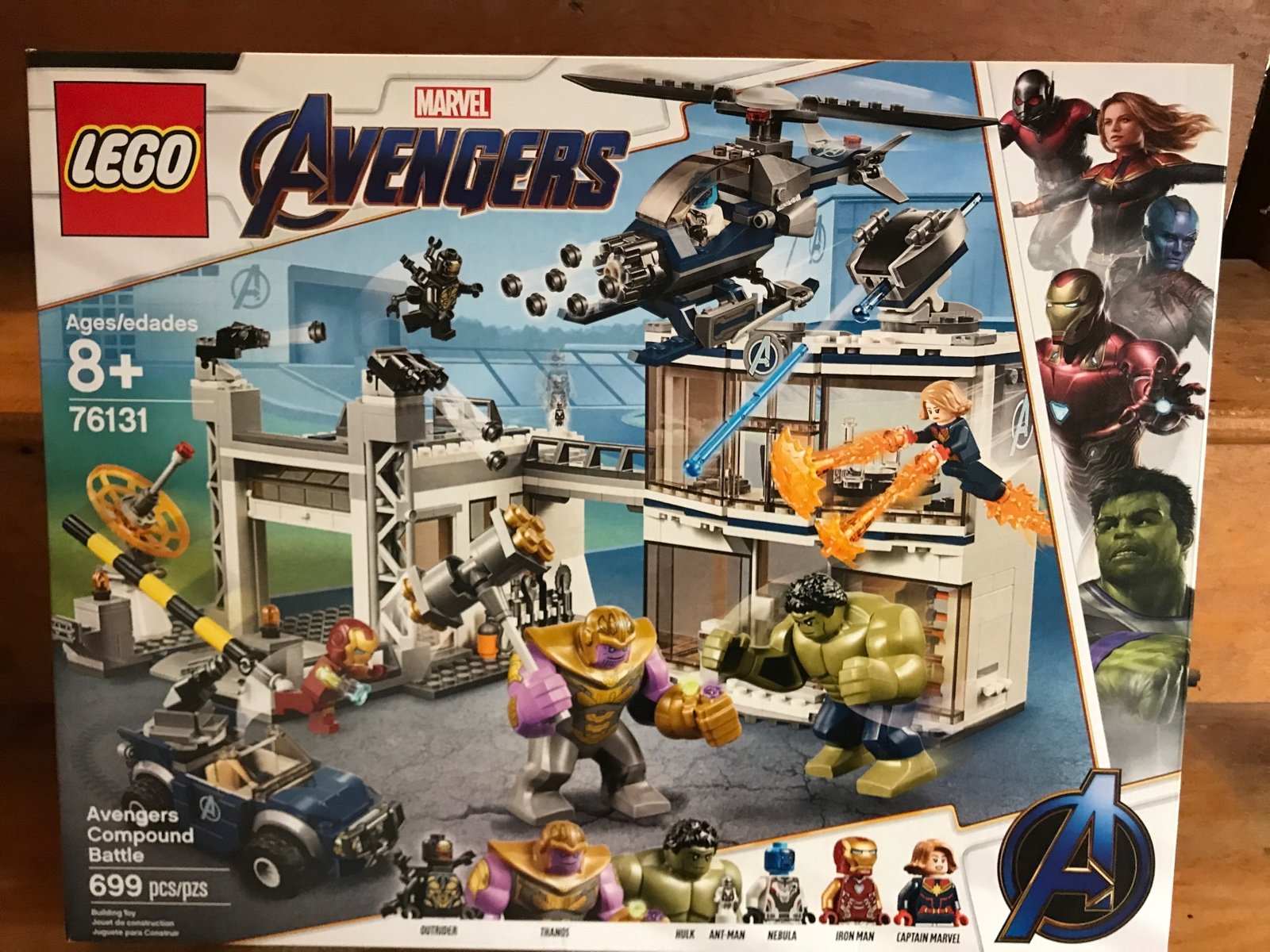 LEGO Marvel 76131 Avengers Compound Battle