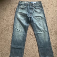 Azzure Jeans Medium Wash in Very Good Lightly Used condition