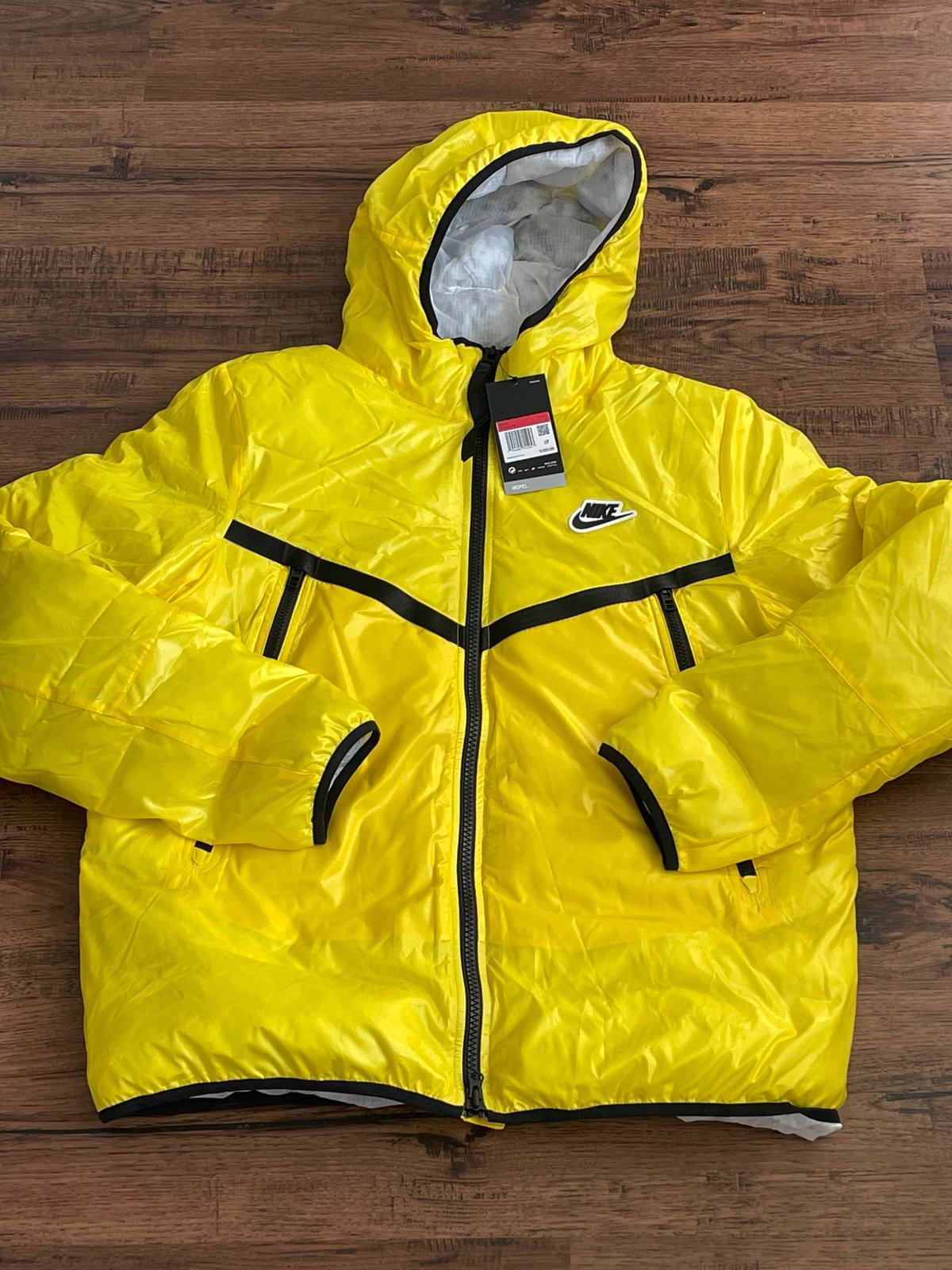 Nike Synthetic-Fill Marble Windrunner Jacket 'Yellow' (size us mens L)