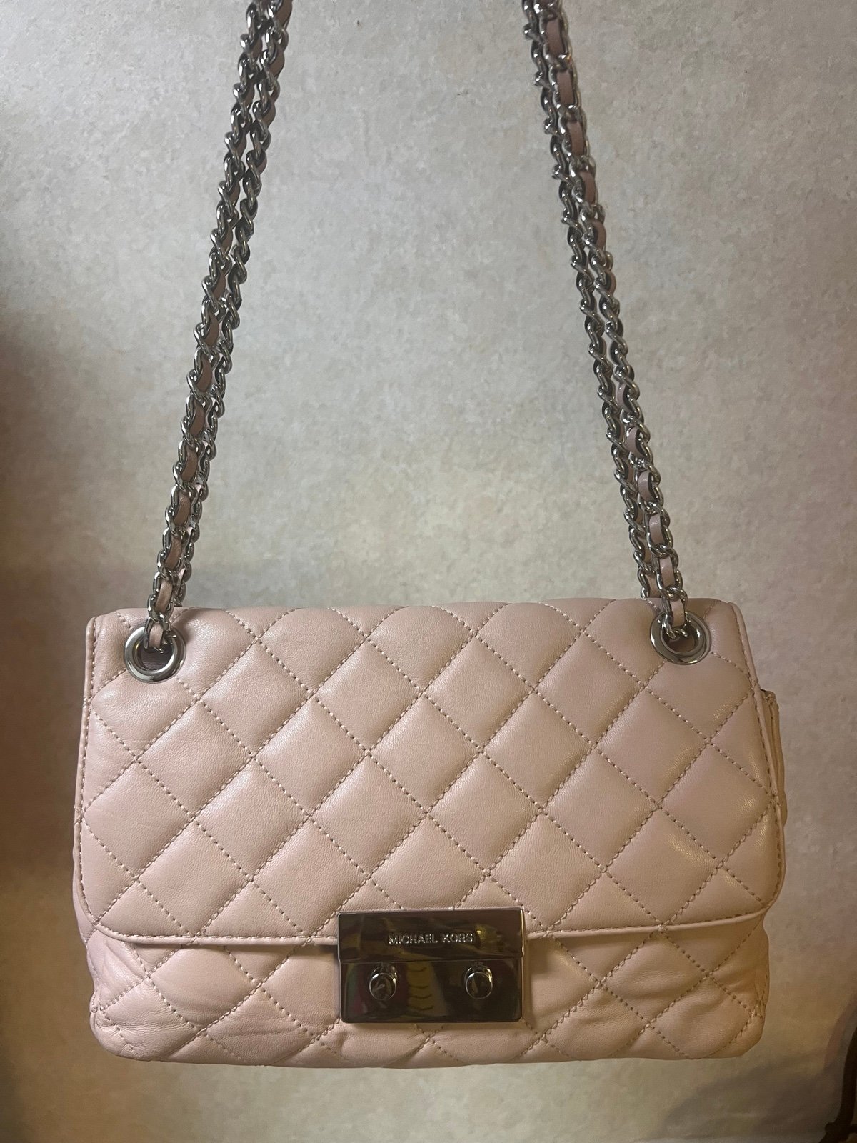 Michael kors quilted leather bag