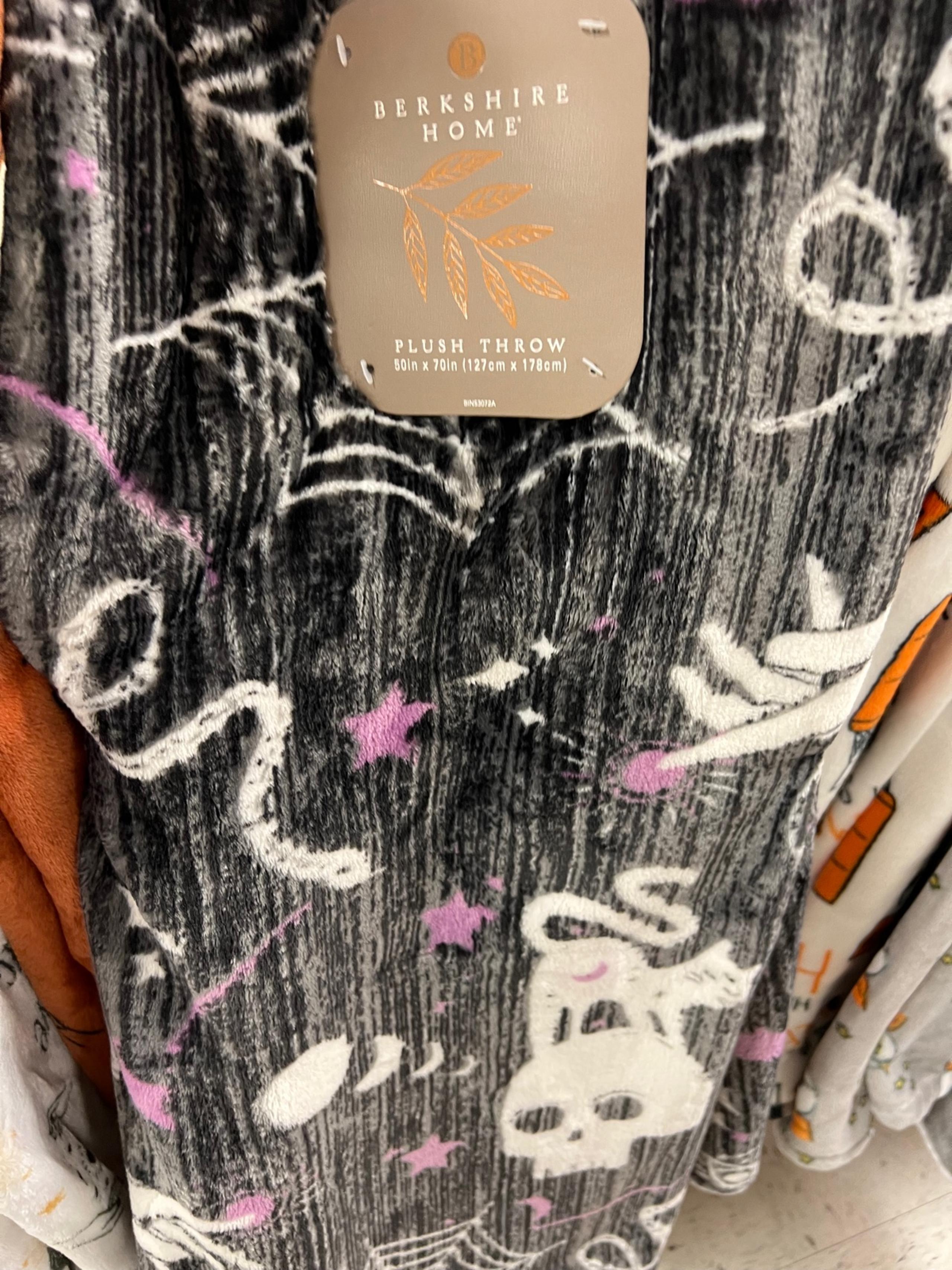 NWT Berkshire Halloween Purple/Black Snakes and Skulls Plush Throw Blanket
