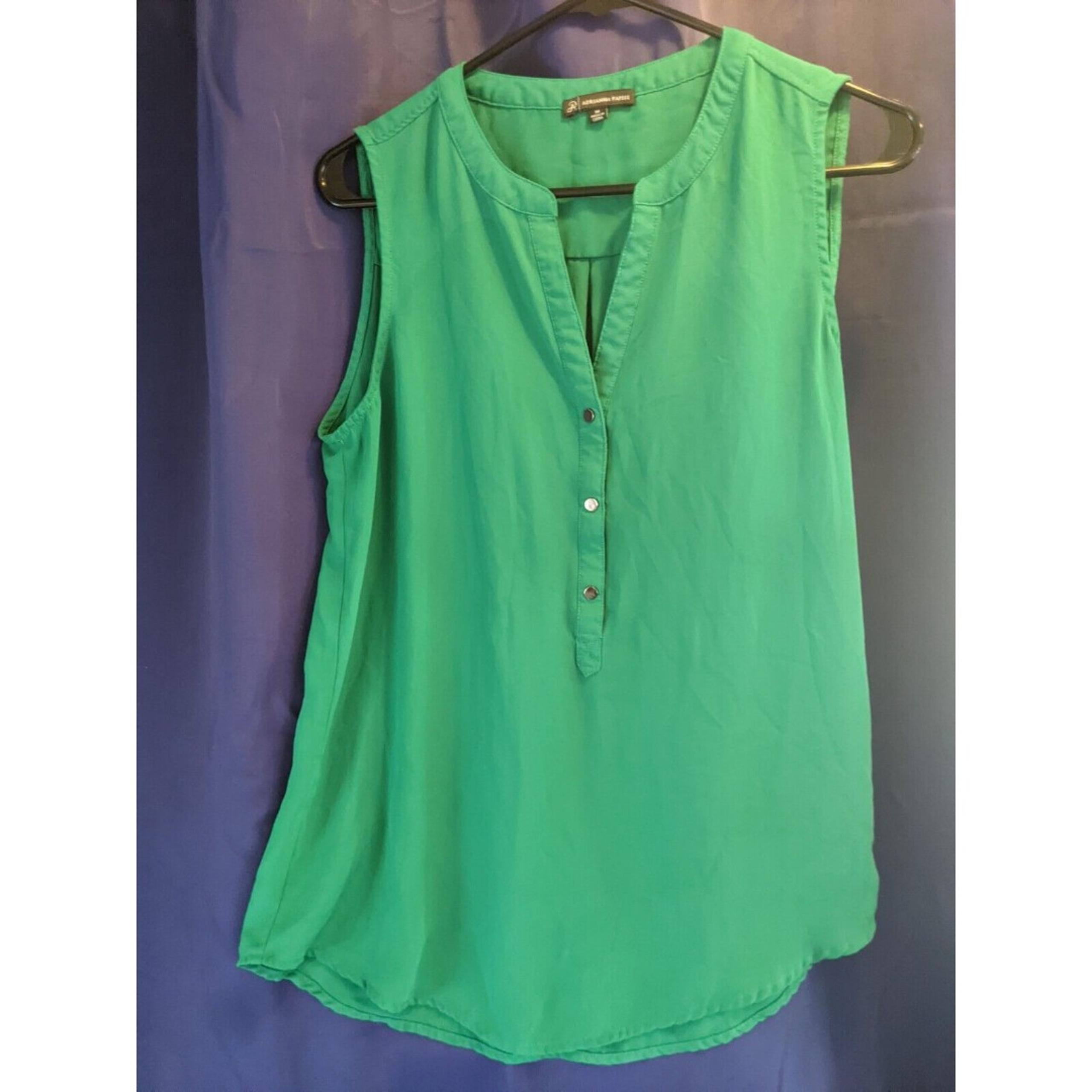 Adrianna Papell Sleeveless Blouse Women's Size Med Green