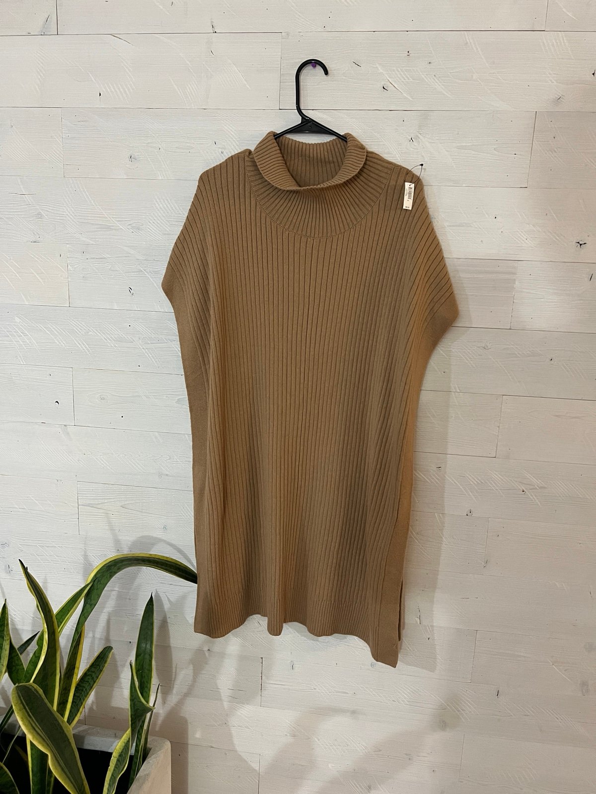 Banana Republic sweater poncho m/l