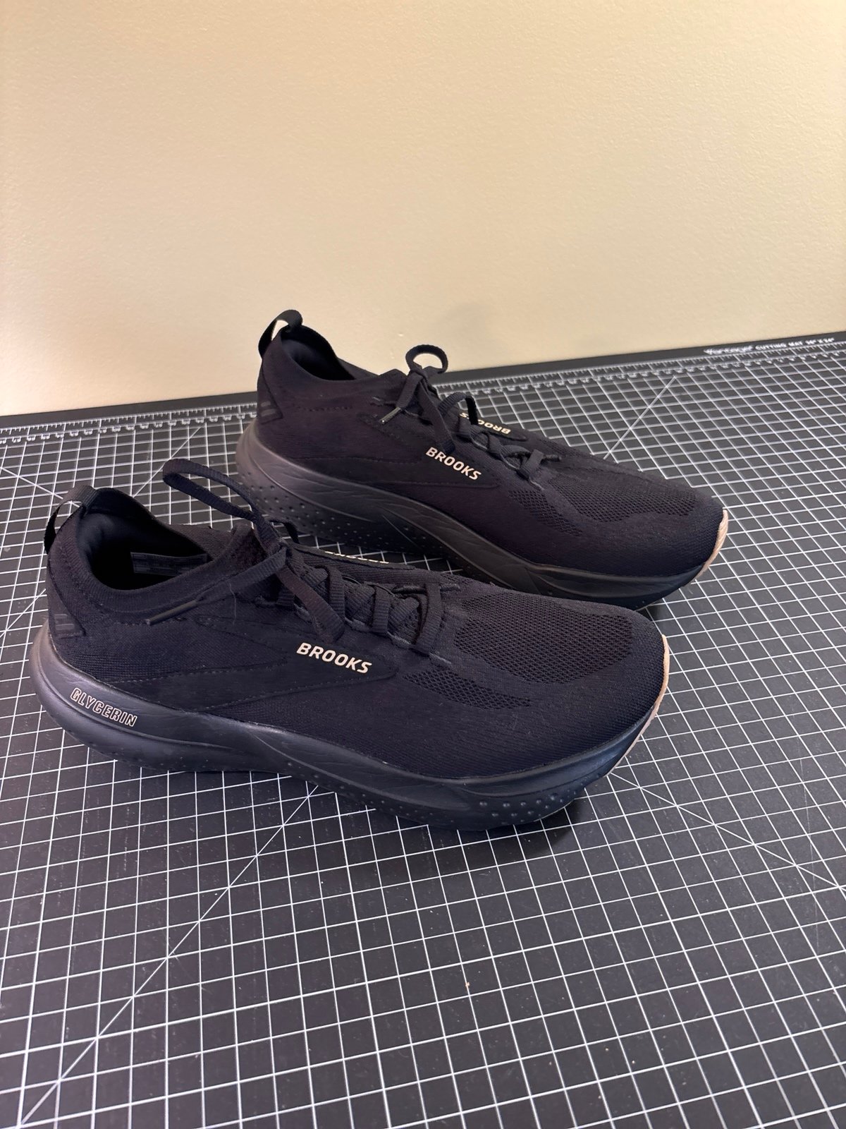Brooks Glycerin 21 Stealthfit , black, size 11