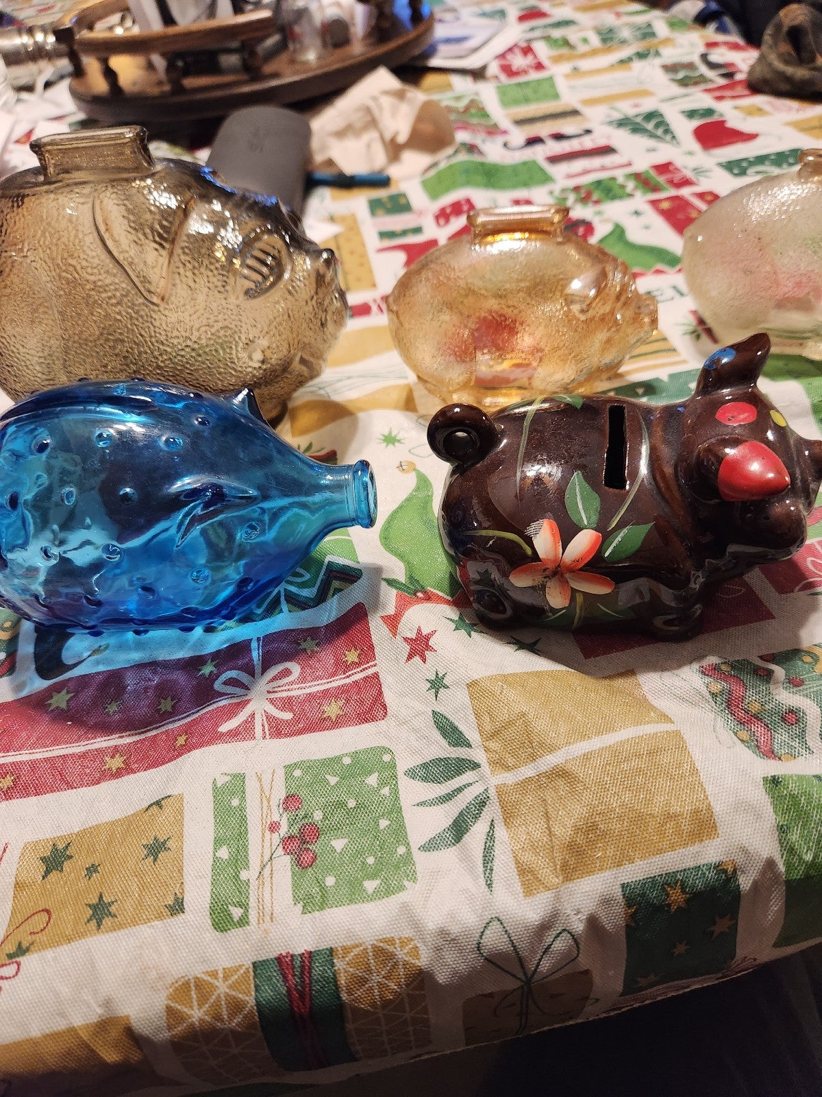 7 glass pig bank