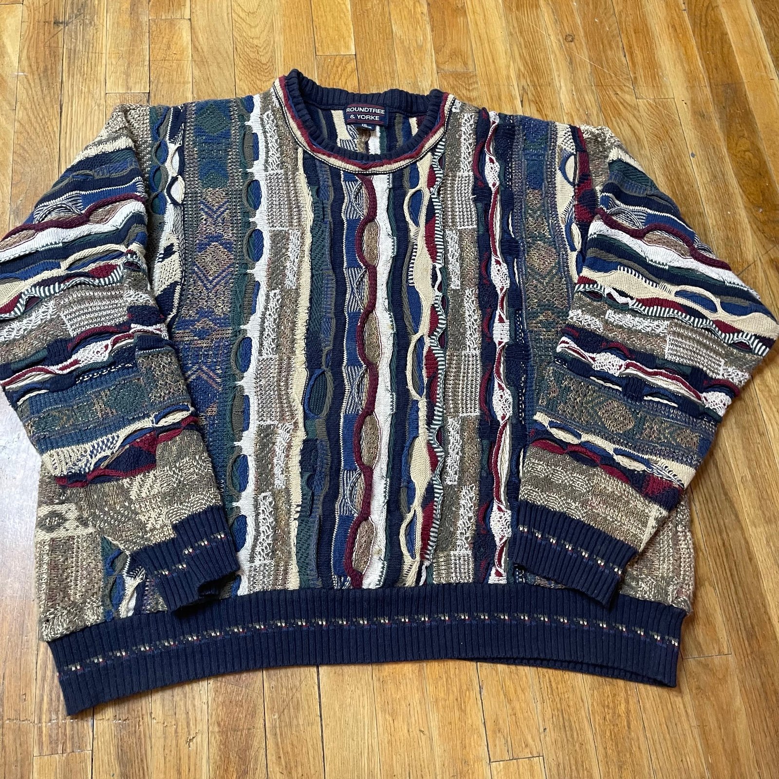 Roundtree & shop yorke sweaters