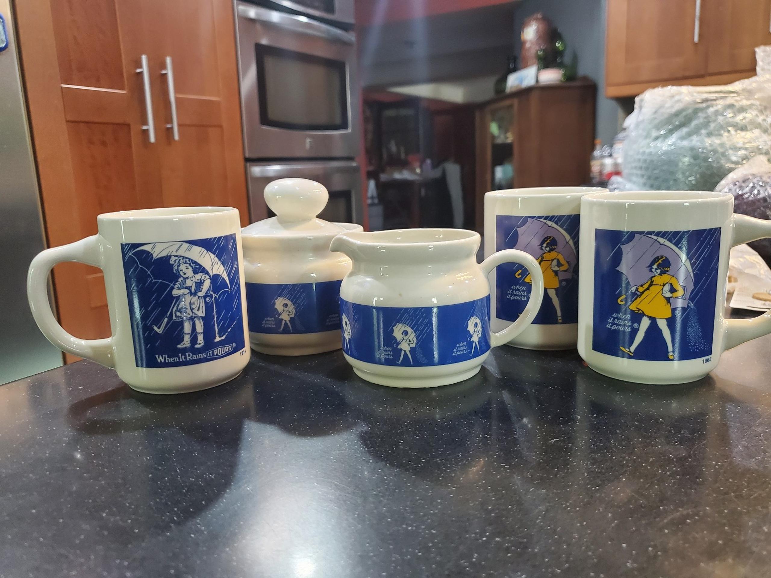 Vintage Morton Salt Creamer & Sugar Bowl w/Lid Set + 3 Cups Ceramic