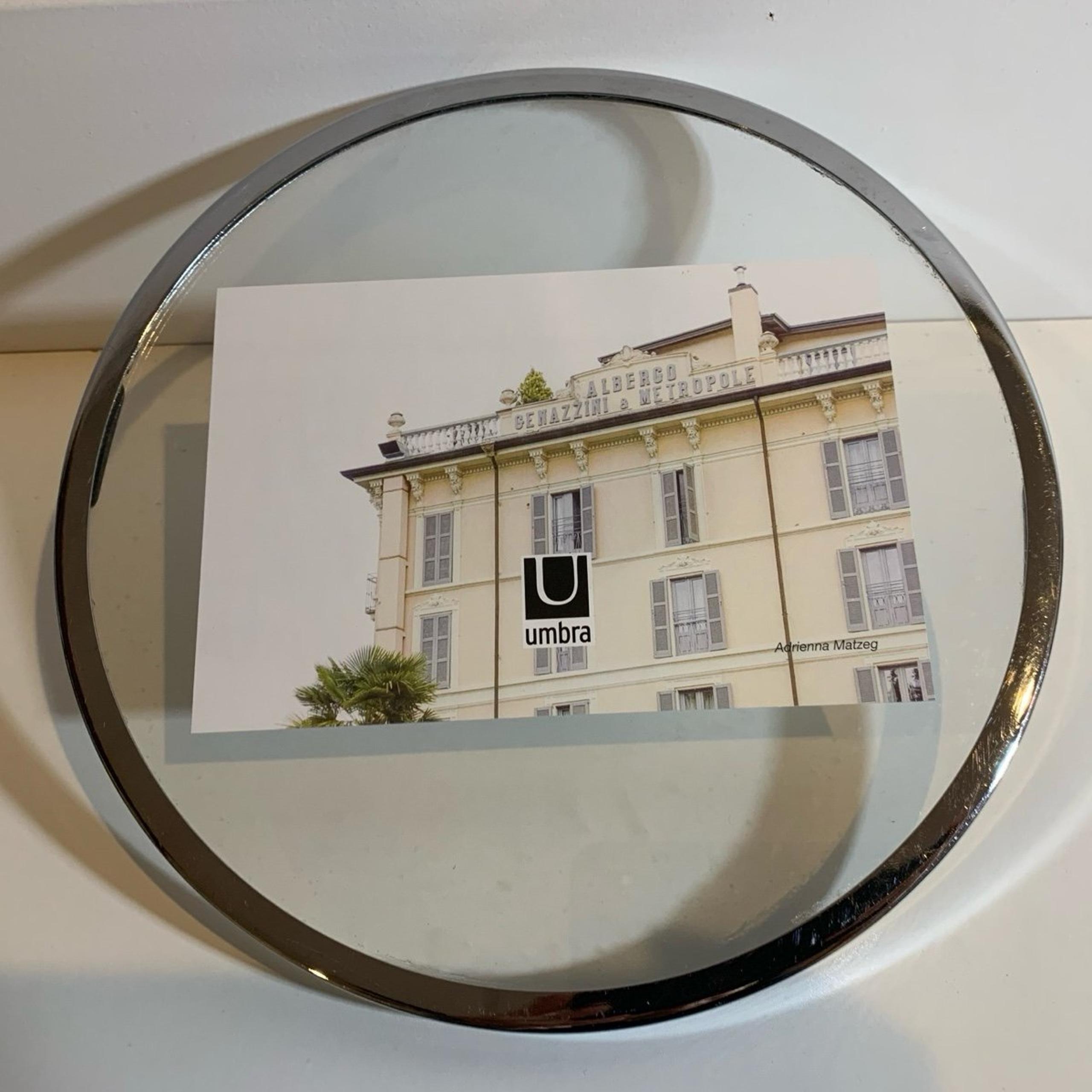 Umbra picture frame