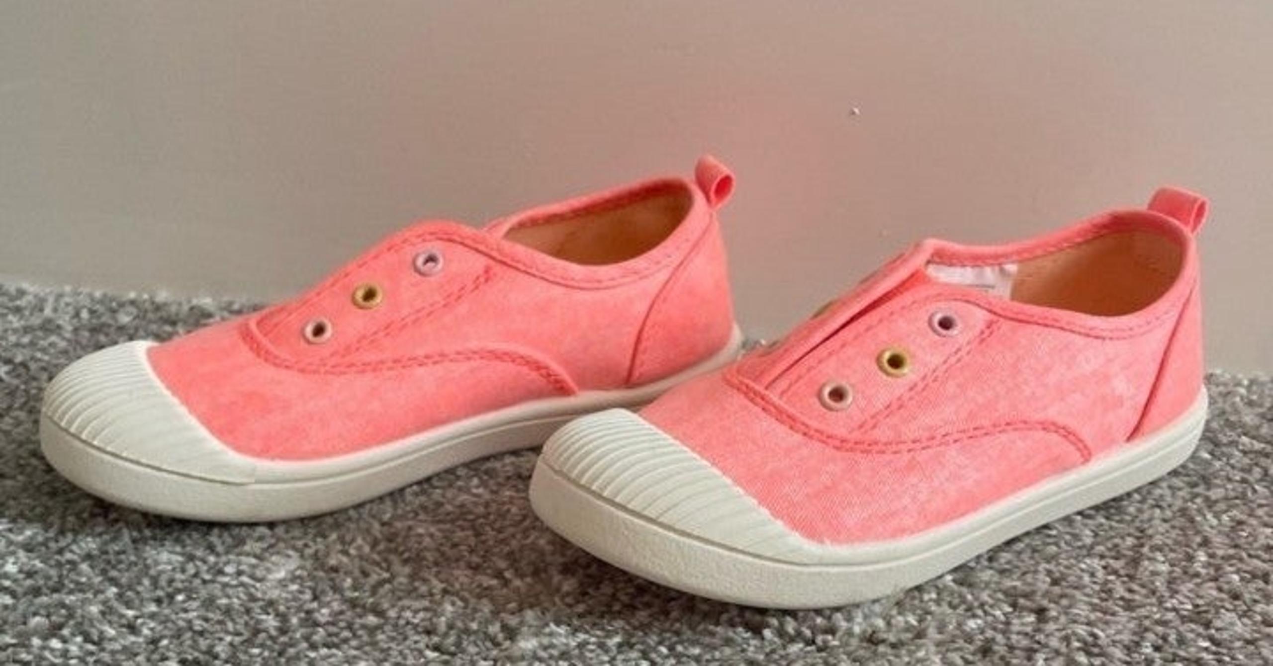 Toddler Rory Slip-On
Sneakers/Shoes by Cat & Jack
Pink, neon color
 Size: 5c
NWT