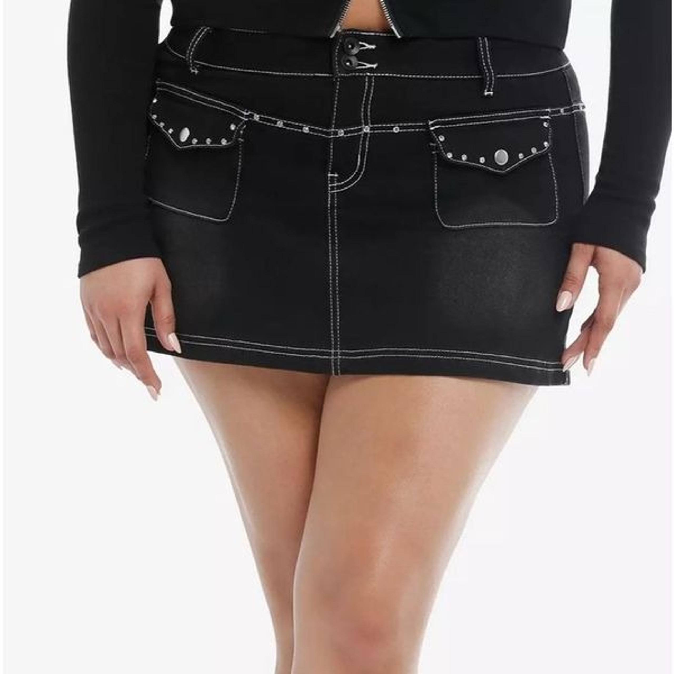 Hot Topic Social Collision Black Rhinestone Skull Denim Mini Skirt Plus Size 2 N