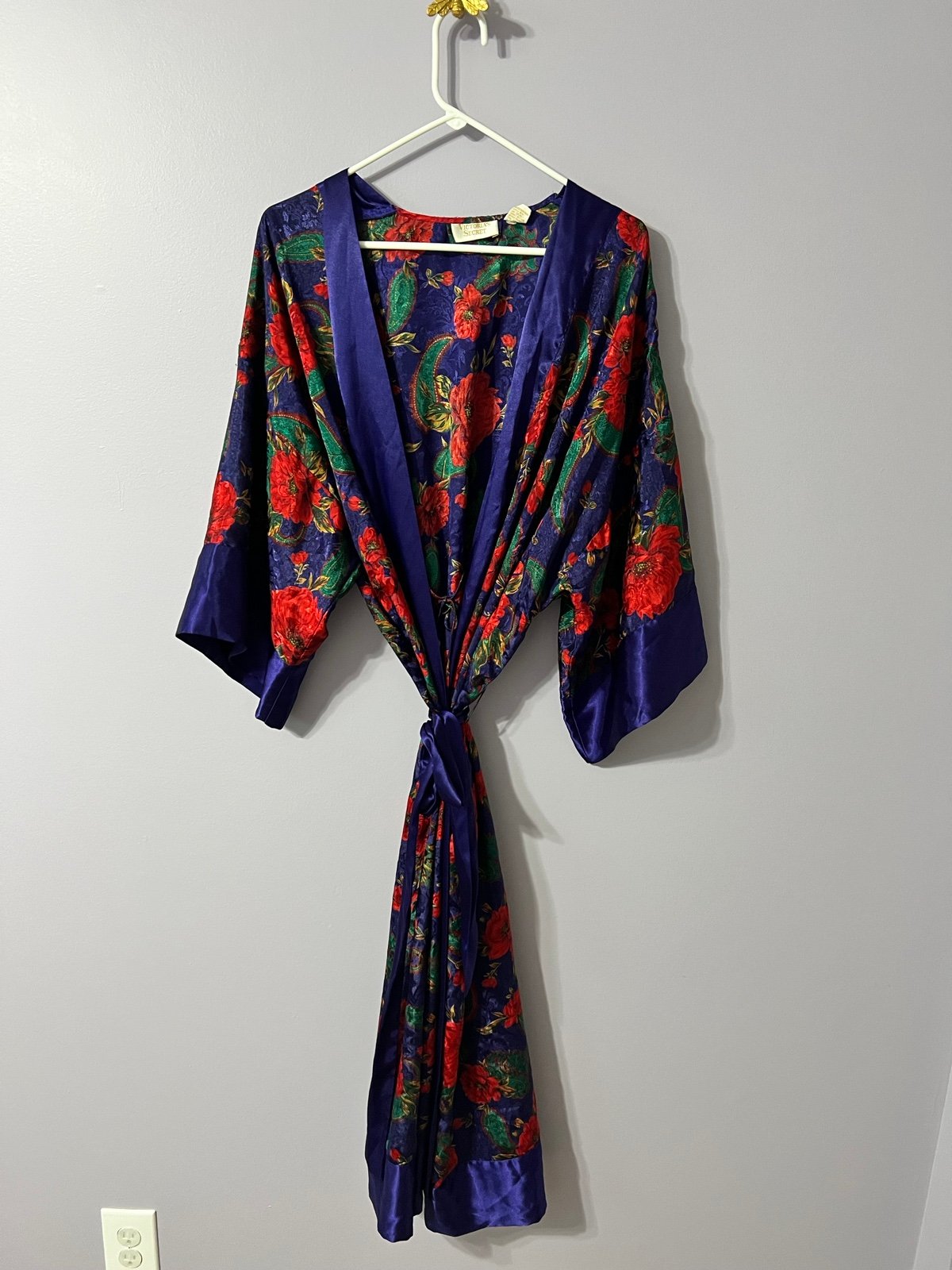 Vintage Gold Label Victoria's Secret Robe Kimono Paisley Red