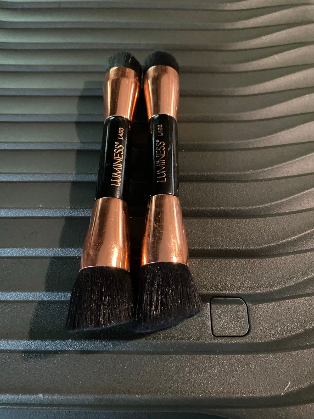 Luminess brush