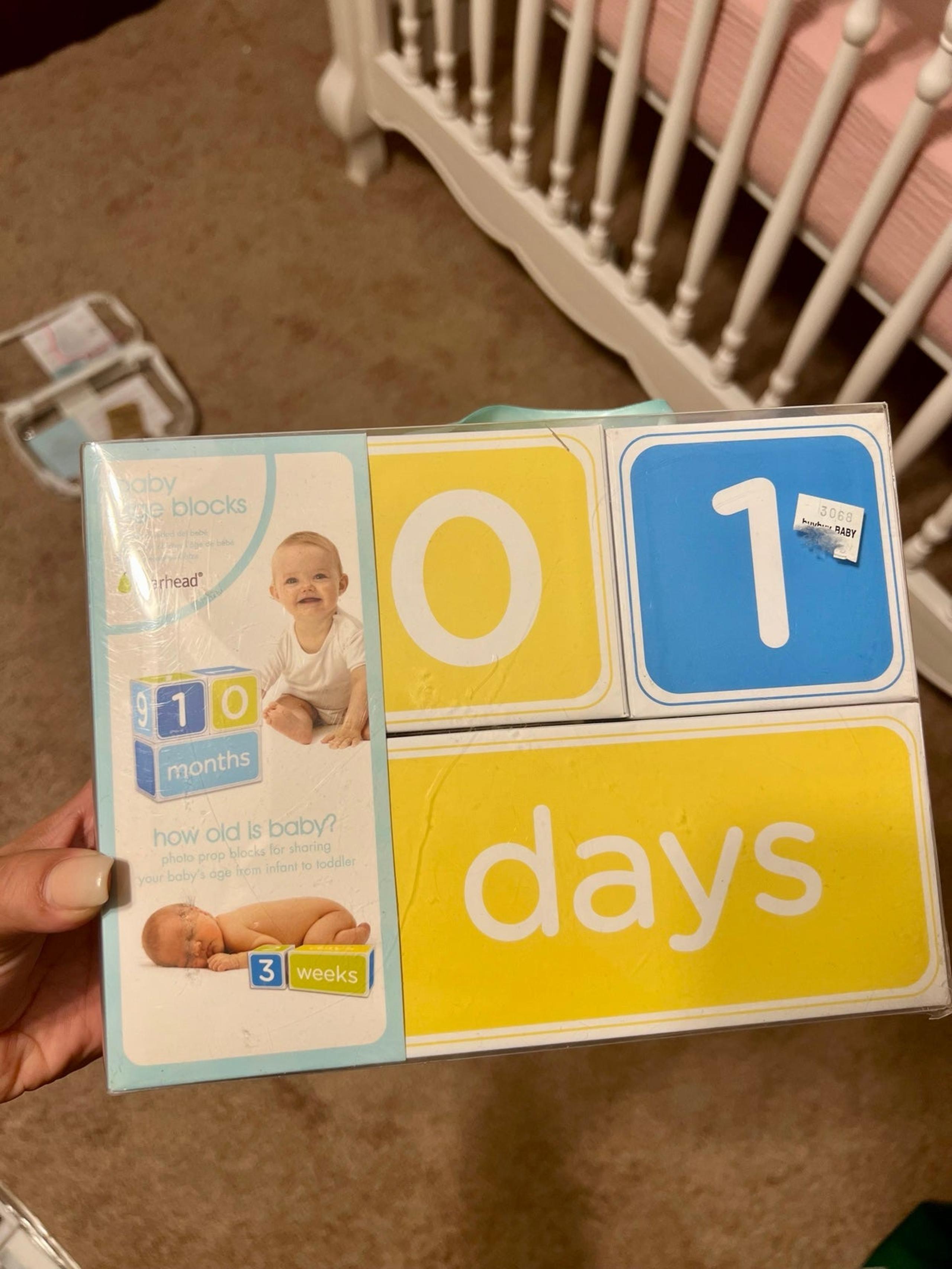 Baby age blocks - Pearhead