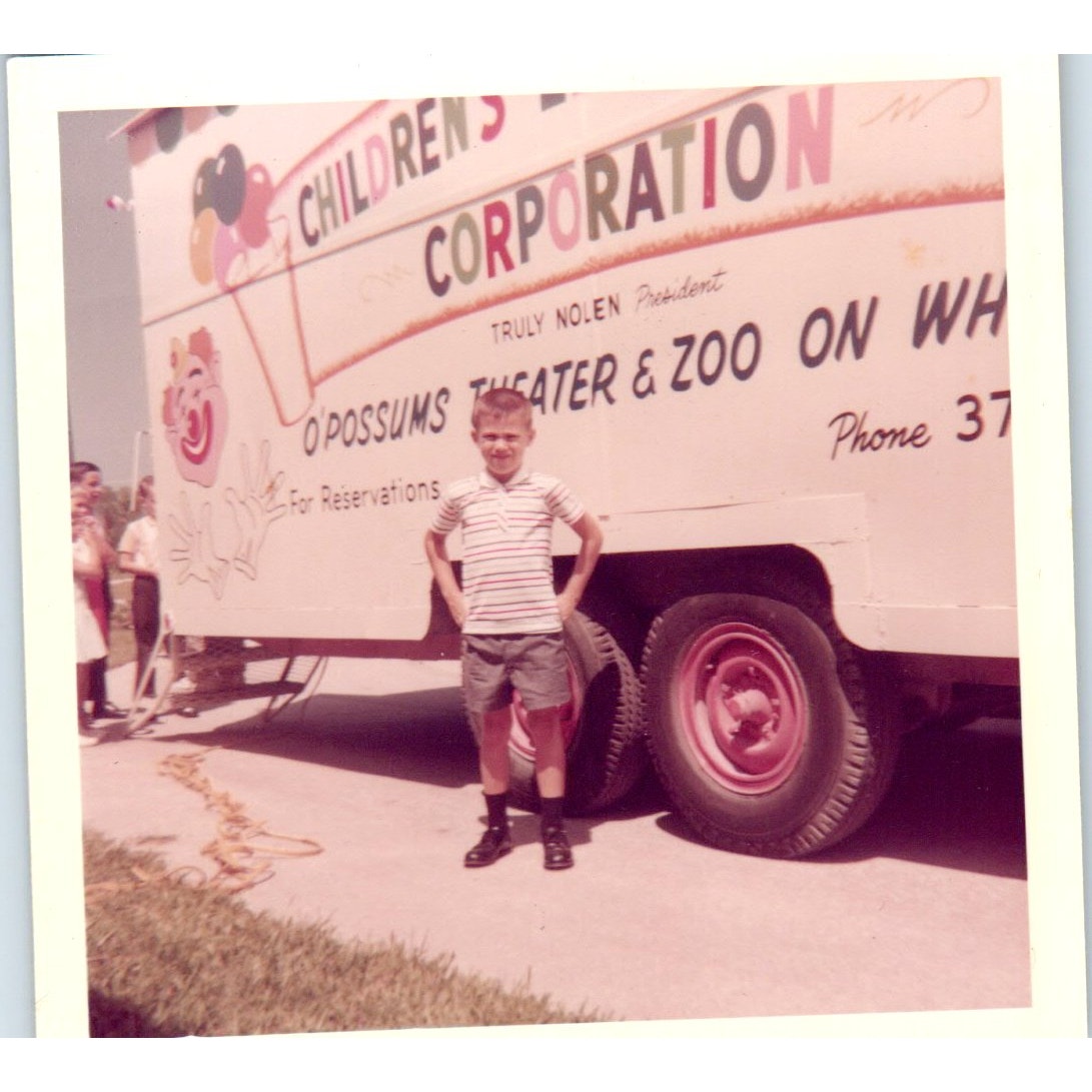 1950s Photograph Truly Nolen Opossums Theater & Zoo on Wheels Truck 3.5 SE5