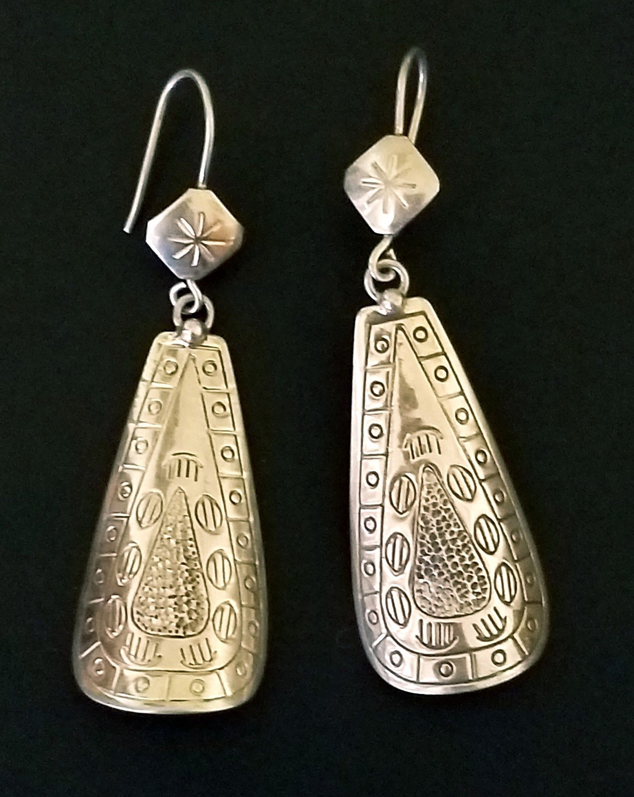 Rare Silpada Sterling Silver Aztec Earrings