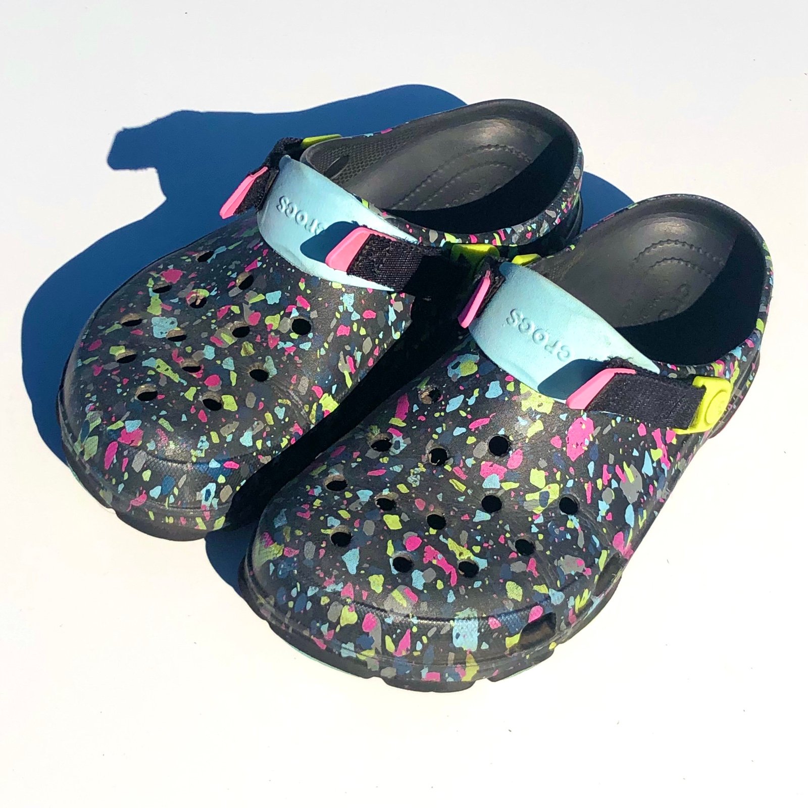 CROCS Clogs Sandals Men’s Size 11 *Rare* Terrazzo Design Pattern Used